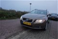 Volvo V70 - 2.0 D3 5CIL SUMMUM SUPER NETTE STAAT XENON NAVI LEDER STOEL+VOORRUITVERW. 17INCH LMV CRU - 1 - Thumbnail