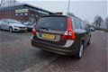 Volvo V70 - 2.0 D3 5CIL SUMMUM SUPER NETTE STAAT XENON NAVI LEDER STOEL+VOORRUITVERW. 17INCH LMV CRU - 1 - Thumbnail