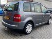 Volkswagen Touran - 1.6-16V FSI - 1 - Thumbnail