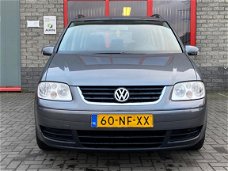 Volkswagen Touran - 1.6-16V FSI