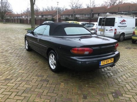 Chrysler Stratus - 2.5i V6 LX Convertible - 1