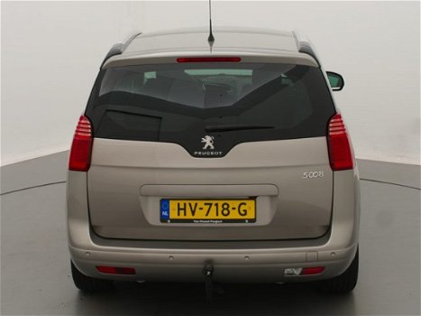 Peugeot 5008 - 1.2 PURETECH 130PK 7-Pers (PANO/NAVI/TREKHAAK) - 1