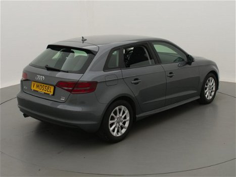 Audi A3 - 1.6 TDI Ultra Attraction (CLIMA/NAVI/PDC) - 1