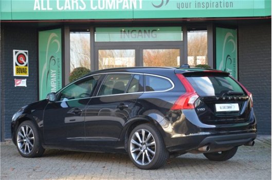 Volvo V60 - 2.0 T5 Summum Aut. Navi, Bi-Xenon, Standverwarming - 1