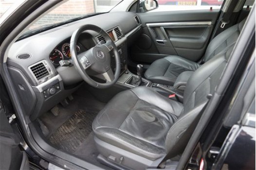 Opel Vectra Wagon - 1.9 CDTi Executive - 1