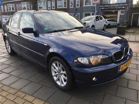 BMW 3-serie - 318i Lifestyle Executive airco/ecc leer nieuwstaat - 1