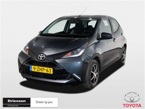 Toyota Aygo - 1.0 VVT-i x-play (Airco - Camera - Bluetooth) - 1