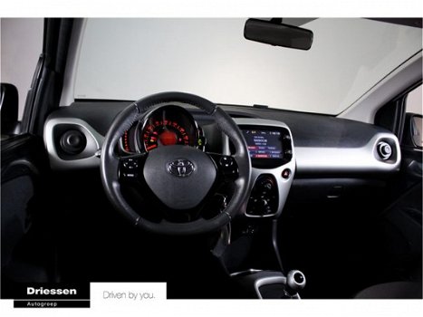 Toyota Aygo - 1.0 VVT-i x-play (Airco - Camera - Bluetooth) - 1