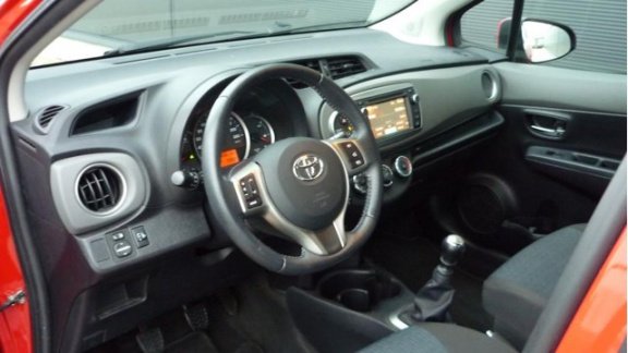 Toyota Yaris - 1.3 VVT-i Comfort Camera Cruise Control - 1