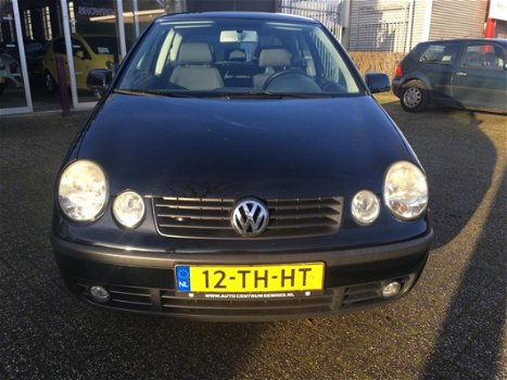 Volkswagen Polo - 1.2 / AIRCO / ZUINIG / NAP CERTIFICAAT / NL-AUTO / APK SEPTEMBER 2020 - 1