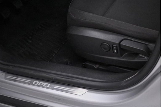 Opel Insignia - 1.8 Edition NL auto Cruise Control Climate Control Navi - 1