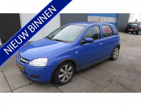 Opel Corsa - 1.7 CDTI * Airco * 5drs * LM velgen * APK * Trekhaak afneembaar - 1