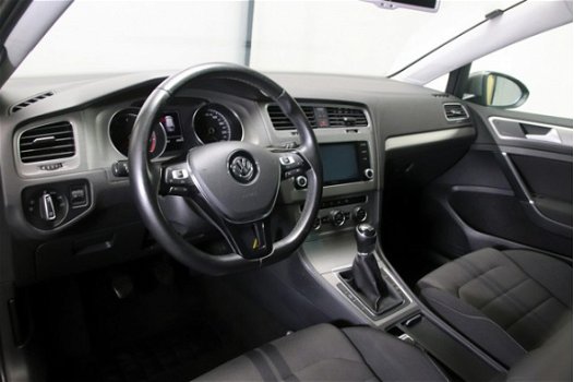 Volkswagen Golf Variant - 1.0 TSI Comfortline 6-bak Navigatie Camera Parkeersensoren Climate Control - 1