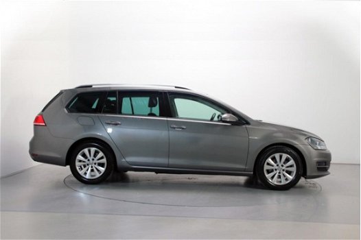 Volkswagen Golf Variant - 1.0 TSI Comfortline 6-bak Navigatie Camera Parkeersensoren Climate Control - 1