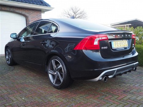 Volvo S60 - 3.0 T6 AWD R-Design 305 PK | BLIS | 97.000KM | Full options | - 1