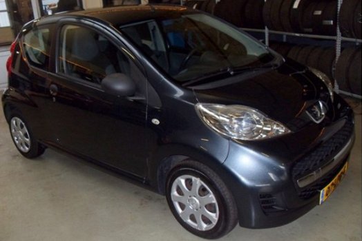 Peugeot 107 - 1.0 12V XR - 1