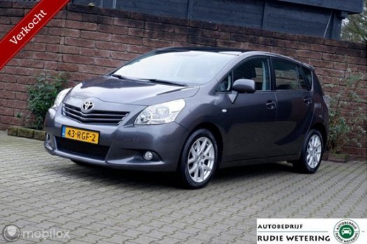 Toyota Verso - 1.8 VVT-i Automaat Business panorama/nav/ecc/cam/trekhaak/lmv - 1