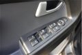 Kia Sportage - 2.0 X-clusive Leer / stoelverwarming / navigatie - 1 - Thumbnail