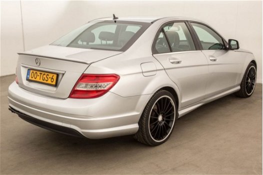 Mercedes-Benz C-klasse - 180 K Automaat 125650 KM - 1