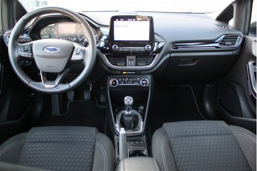Ford Fiesta - 100PK EcoB. Titanium Navigatie/Cruise-control/Parkeerhulp - 1