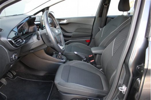 Ford Fiesta - 100PK EcoB. Titanium Navigatie/Cruise-control/Parkeerhulp - 1