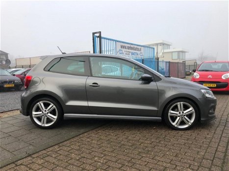 Volkswagen Polo - 1.2 TSI Highline Clima Elek Pakket Lmv R-Line Xenon Nieuwstaat - 1