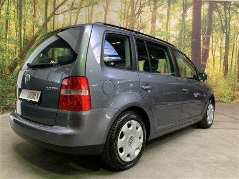 Volkswagen Touran - 2.0 TDI 140 PK Aut. DSG Trendline 7 Pers. Clima Stoelverw. 153.000 km - 1