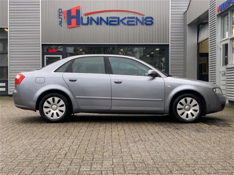 Audi A4 - 1.9 TDI Advance - Cruise control - Climate control - Radio-CD - 1