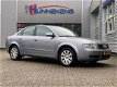 Audi A4 - 1.9 TDI Advance - Cruise control - Climate control - Radio-CD - 1 - Thumbnail