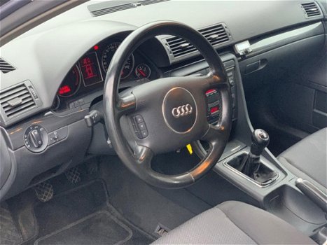 Audi A4 - 1.9 TDI Advance - Cruise control - Climate control - Radio-CD - 1