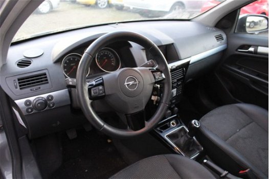 Opel Astra Wagon - 1.6 Executive Clima/Panoramadak/Cruise/Trekhaak - 1