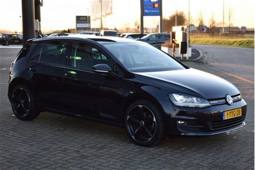 Volkswagen Golf - 1.6 TDI Highline BlueMotion, Xenon-LED, Navigatie, Climate Control, Bluetooth - 1