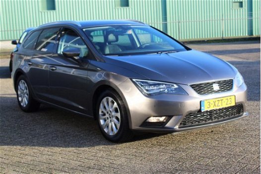 Seat Leon ST - 1.6 TDI Ecomotive Lease Sport (111pk) LED koplamen /Leder-alcantara /Navi /Climat /Cr - 1