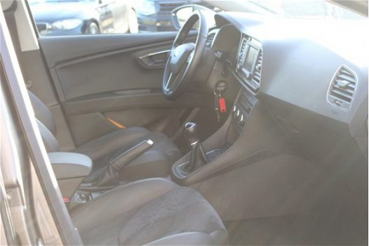 Seat Leon ST - 1.6 TDI Ecomotive Lease Sport (111pk) LED koplamen /Leder-alcantara /Navi /Climat /Cr - 1