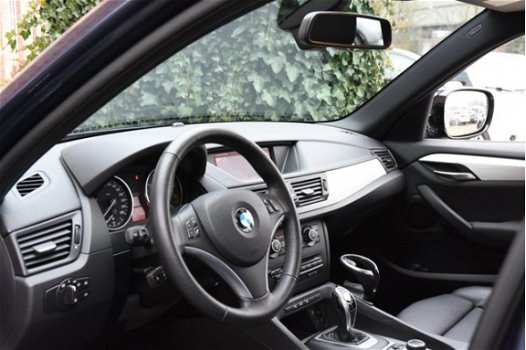 BMW X1 - XDrive28i Business 4wd 245pk 2011 109.763 km Automaat Navi Leder - 1