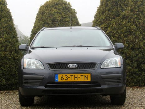 Ford Focus Wagon - 1.6-16V / Airco / Cruise / Trekhaak - 1