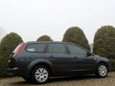 Ford Focus Wagon - 1.6-16V / Airco / Cruise / Trekhaak