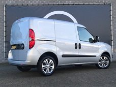 Opel Combo - 1.6 CDTi L1H1 Sport - AIRCO - PDC - LMV - CRUISE