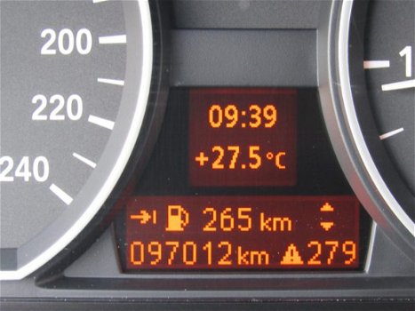 BMW 1-serie - 116i 5 Deurs / Airco / Orig 97000 Km / Iso Fix / LM Velgen / 2e Eigenaar - 1