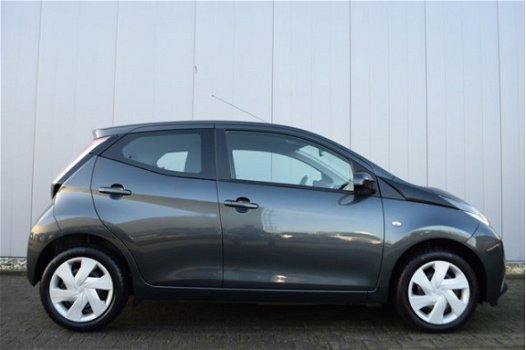 Toyota Aygo - 1.0 VVT-i 5Drs X-Play Full Map Navi, Airco, Telefonie, Dealer Onderhouden - 1