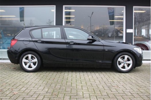 BMW 1-serie - 114i EDE Executive | Navigatie | Cruise control | Climate control | Parkeersensoren | - 1