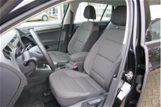 Volkswagen Golf - 1.2 TSi Aut. DSG-7 Comfortline 5-DRS (Airco/Cruise control/Bluetooth)