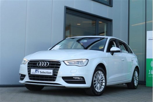 Audi A3 Sportback - 1.4 TFSI CoD Ambiente Pro Line plus / Automaat / Navigatie - 1