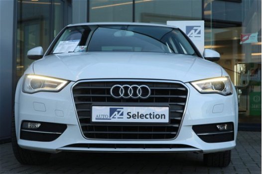 Audi A3 Sportback - 1.4 TFSI CoD Ambiente Pro Line plus / Automaat / Navigatie - 1