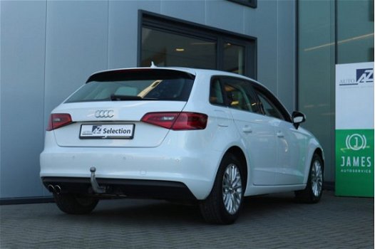 Audi A3 Sportback - 1.4 TFSI CoD Ambiente Pro Line plus / Automaat / Navigatie - 1