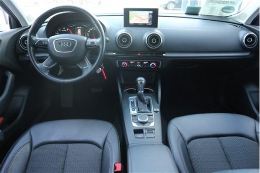 Audi A3 Sportback - 1.4 TFSI CoD Ambiente Pro Line plus / Automaat / Navigatie - 1