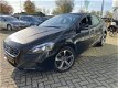 Volvo V40 - 1.6 T2 120PK Momentum, Xenon, Stoelverwarming, Parkeersensoren - 1 - Thumbnail