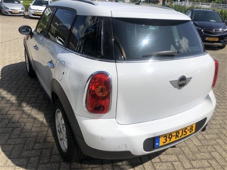 Mini Mini Countryman - 1.6 98pk One Pepper, Navigatie, Lm velgen, Climate control - 1