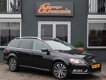 Volkswagen Passat Variant - 1.6 TDI Highline, Navigatie, Keyless, Volleder, BlueMotion, Trekhaak, - 1 - Thumbnail