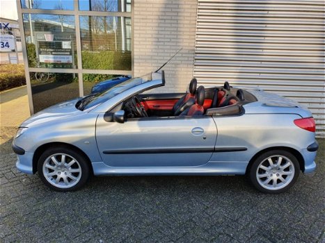 Peugeot 206 CC - 2.0-16V APK 12-2020, Voll leder, Cruise, Clima, NAP - 1